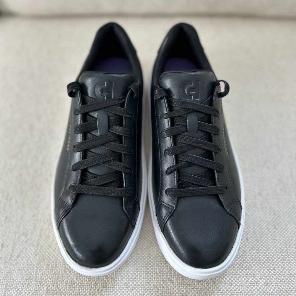 Cole Haan Woman's Size 7B GC Black Leather Sneakers Classic Lace Up NWOT - Picture 4 of 7